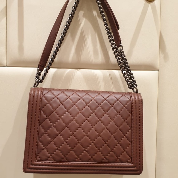 Chanel Large Boy Bag - Picture 2 of 16